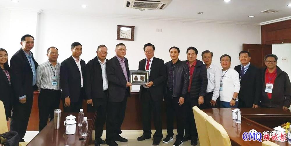 马来西亚砂拉越诗巫省华人社团联合会访问团莅梅访问