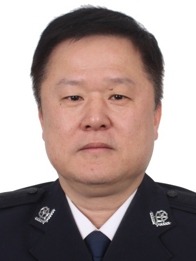唐亮